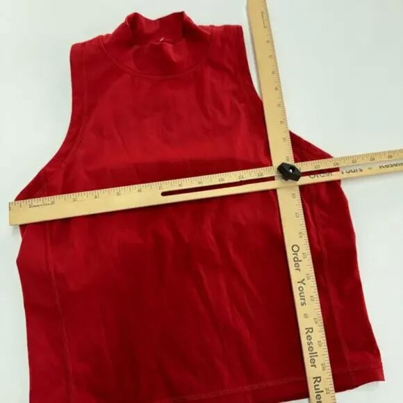 Everlane Perform Mockneck Tank in Red Apple Size Large - Picture 7 of 7
